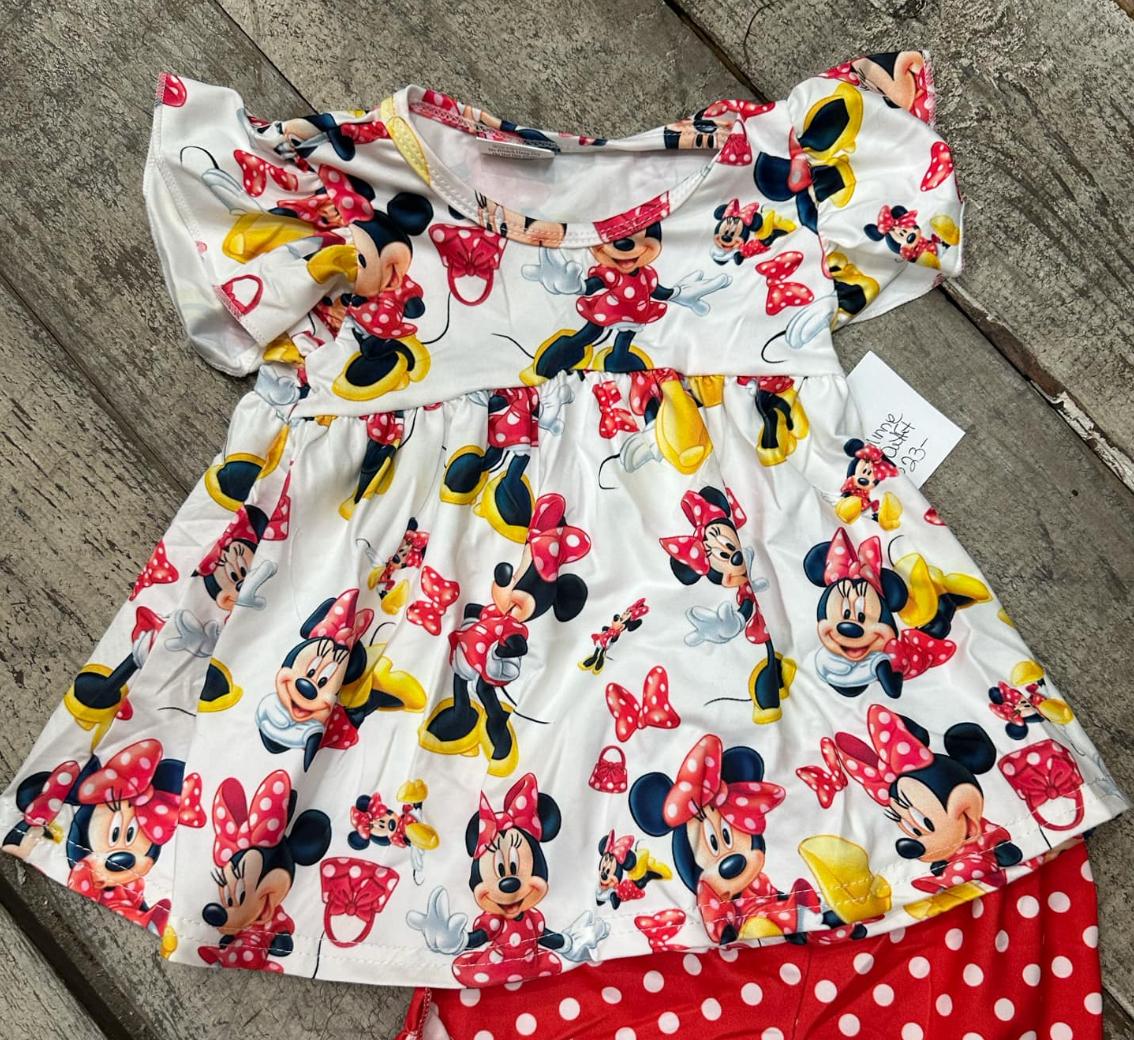 Minnie Mouse Outfit