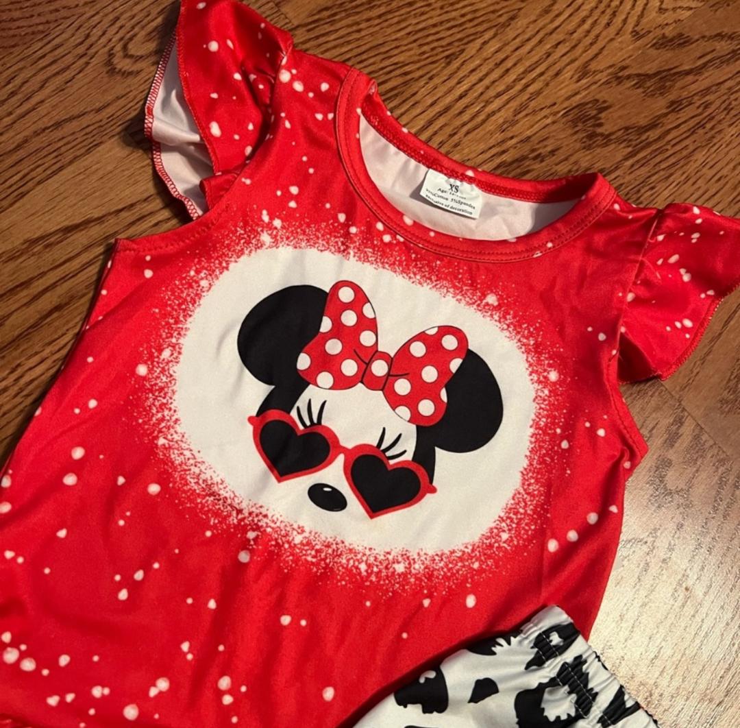 Minnie Mouse Shades Outfit