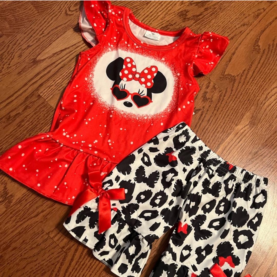 Minnie Mouse Shades Outfit