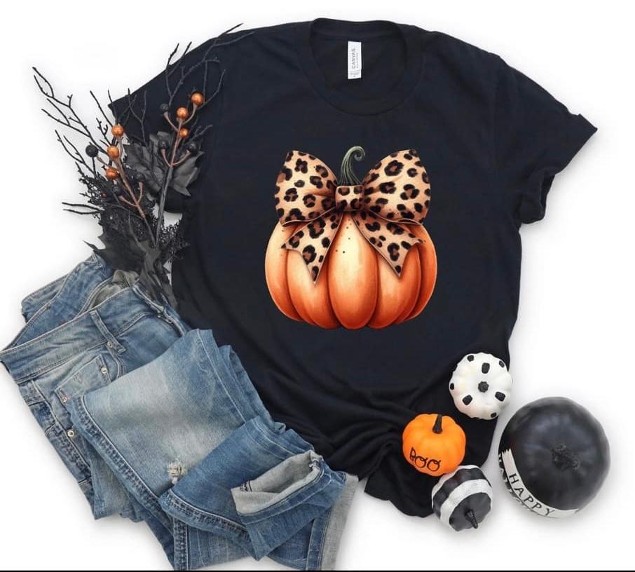 Pumpkin Leopard Bow Black T-Shirt