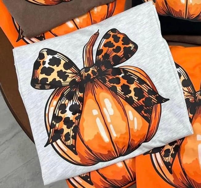 Pumpkin Leopard Bow Grey T-Shirt